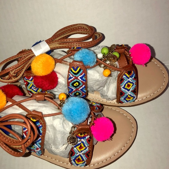 Flat gladiator type sandals 7.5 New - Picture 3 of 4